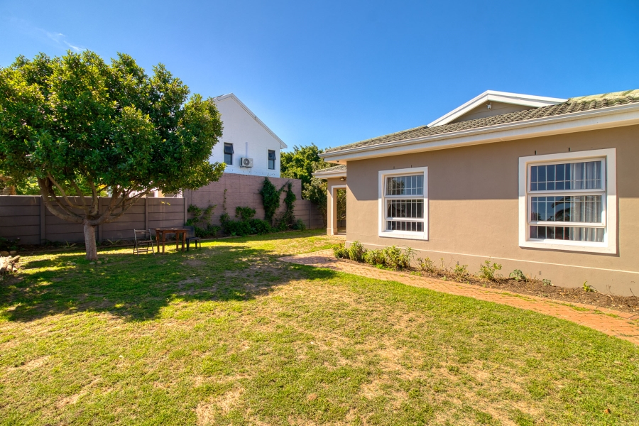 3 Bedroom Property for Sale in Olive Grove Western Cape